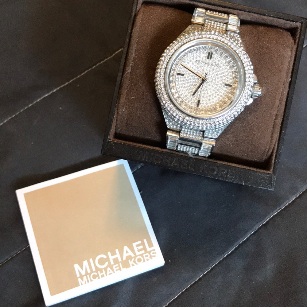 Authentic Michael Kors watch (NWT)